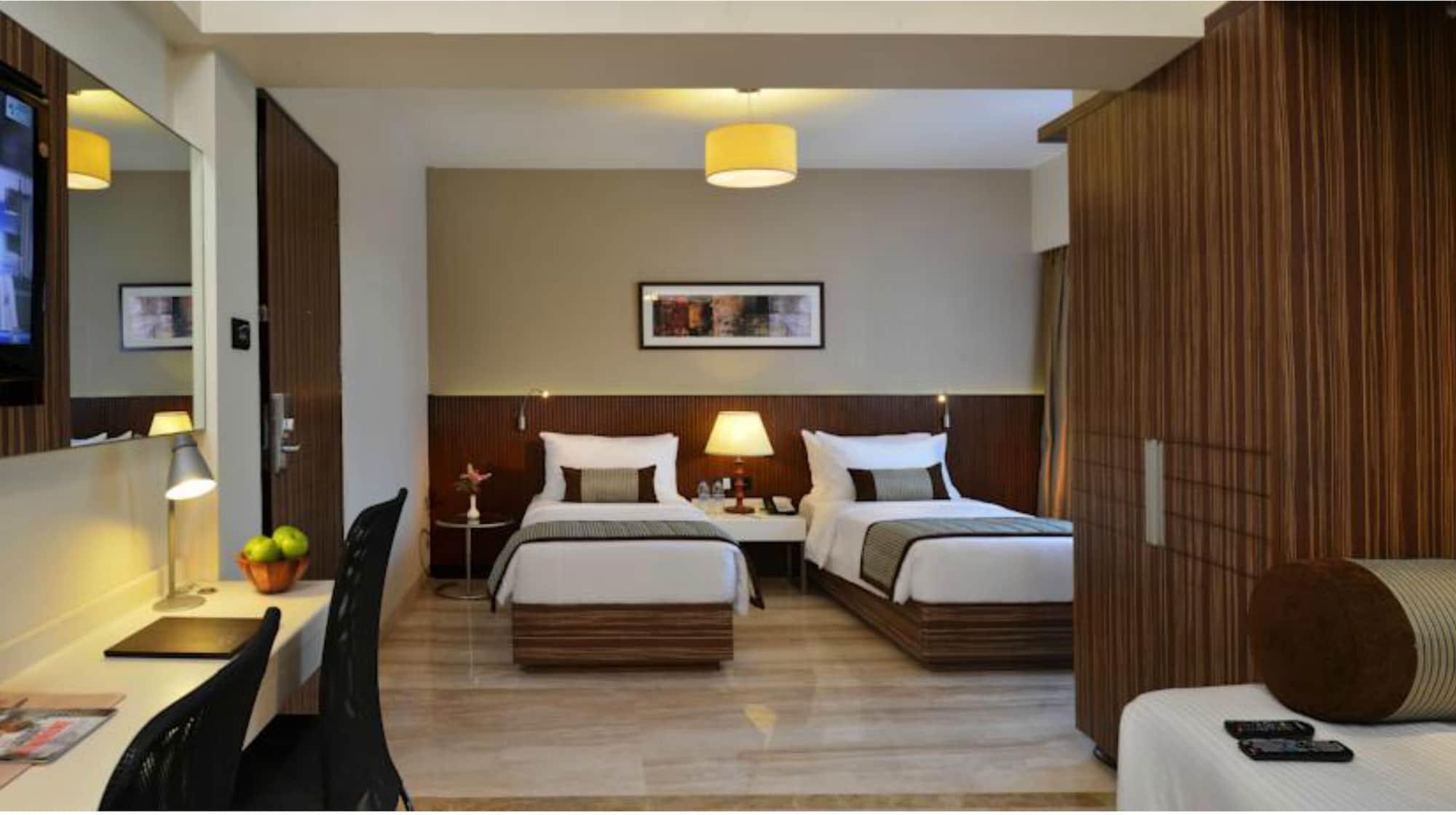 Residency Sarovar Portico Mumbai Bagian luar foto