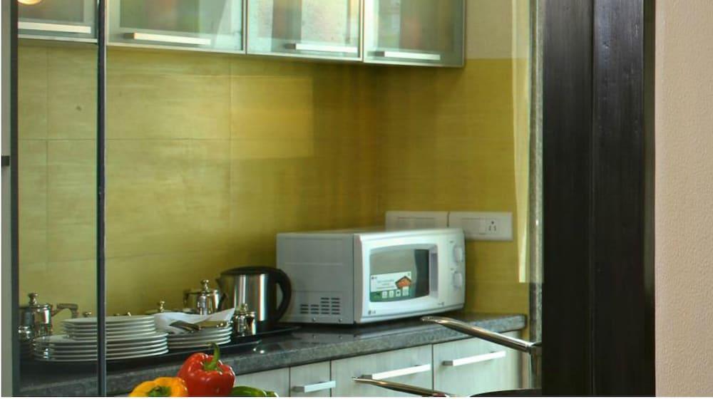 Residency Sarovar Portico Mumbai Bagian luar foto