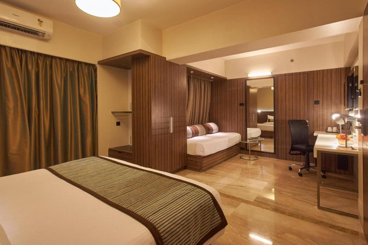 Residency Sarovar Portico Mumbai Bagian luar foto