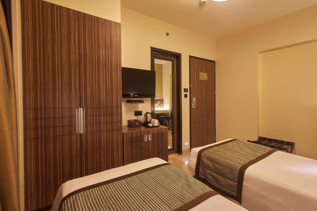 Residency Sarovar Portico Mumbai Bagian luar foto