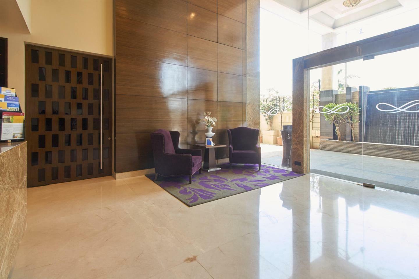 Residency Sarovar Portico Mumbai Bagian luar foto